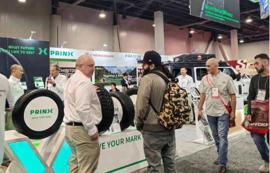 【新闻稿】高端品牌登陆北美 yd2333云顶电子游戏2023美国sema展释放进化新动能11-6401